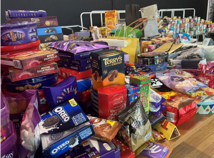 A pile of food on a table

AI-generated content may be incorrect.